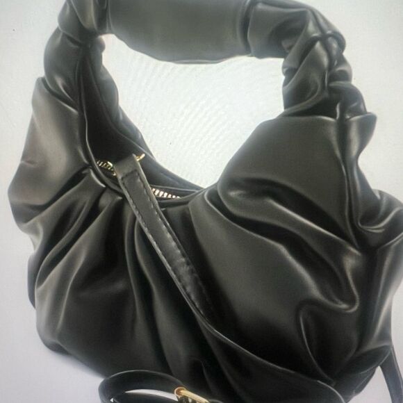 Elegant Black Women's Bag - Picture 1 of 4